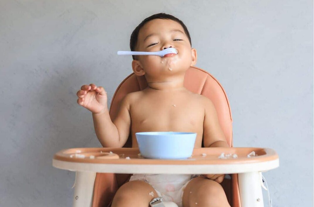 Baby-led weaning while working